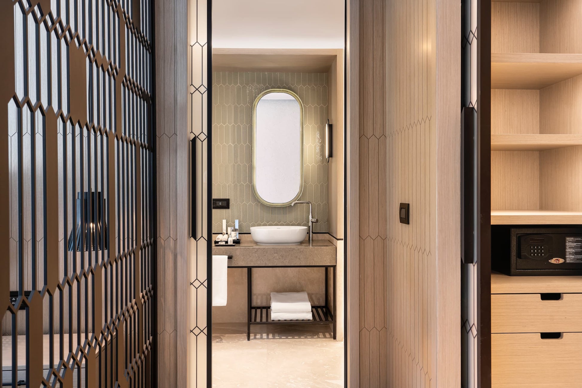 Full Pass Suite / per room (3 persons)